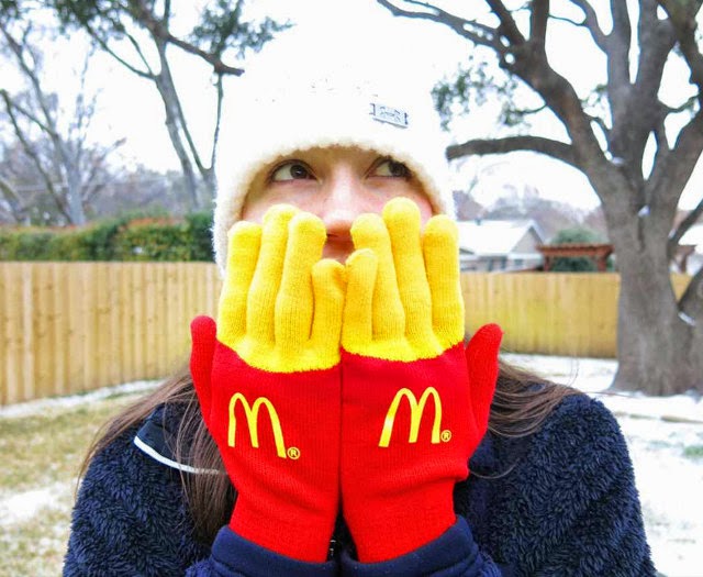 French Fry Gloves Make Your fingers Look like Fries